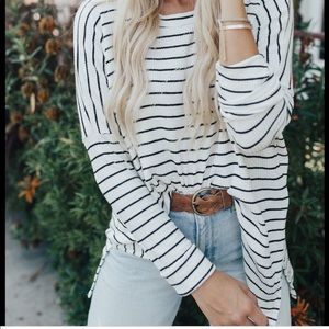 Carly Jean Los Angeles Evelyn Sweater